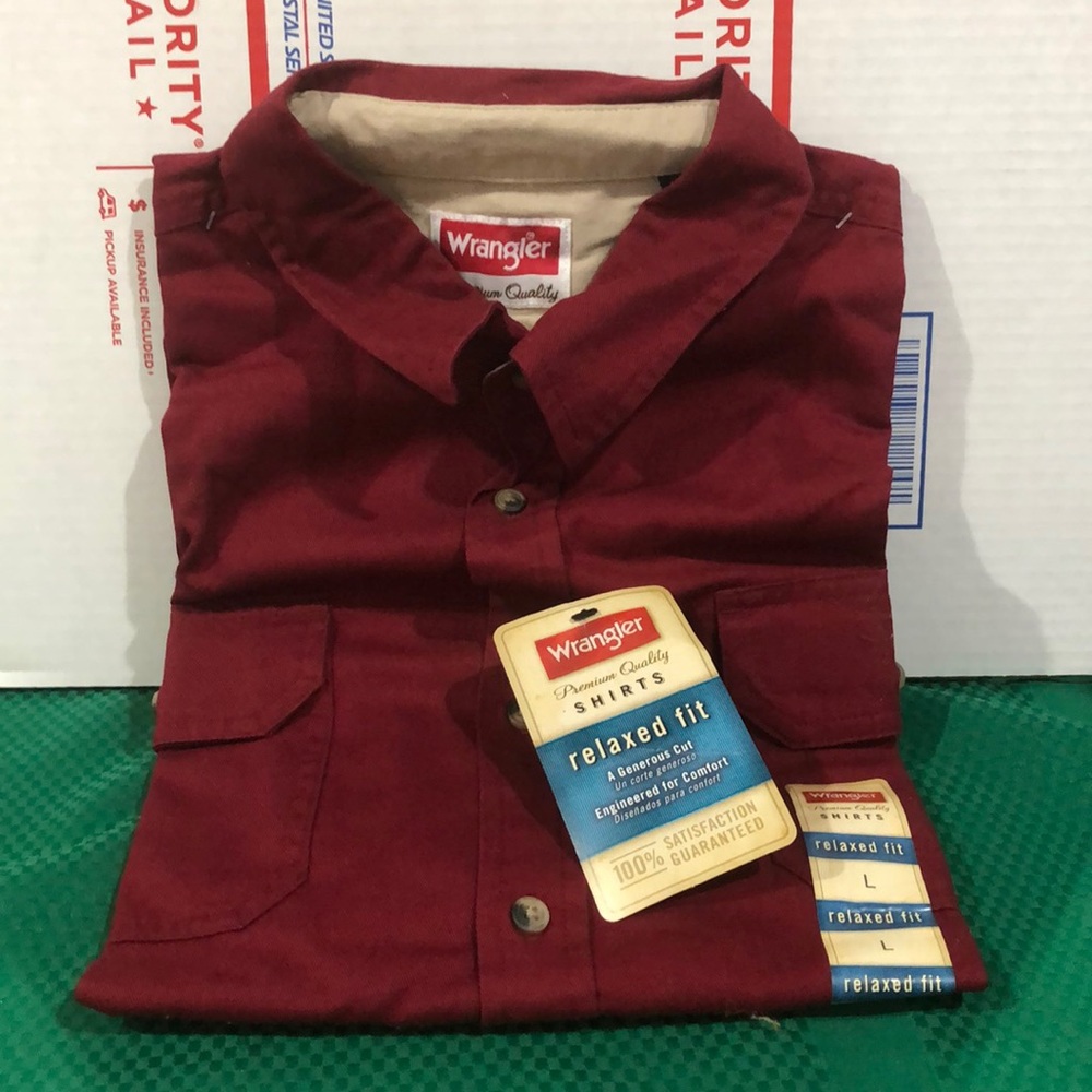NWT Wrangler Red Long Sleeve Button Up